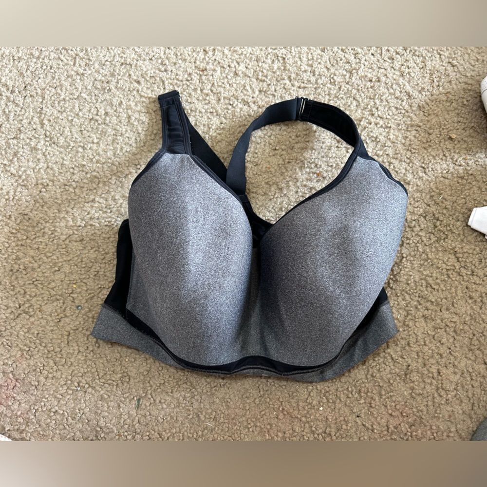 Under Armour Sports Bra